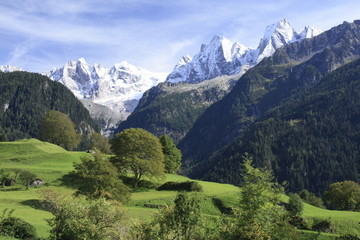 Fototapeta na wymiar Górski krajobraz w pobliżu Soglio