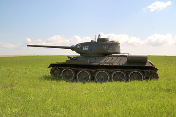 Fototapeta premium Old Soviet tank T-34