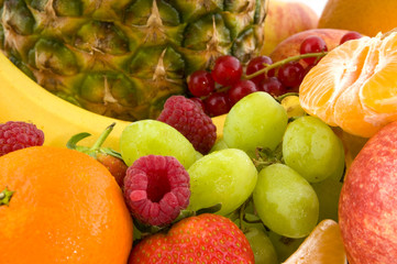 Scale with fruit for diet