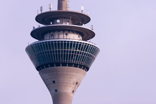 Rheinturm In Düsseldorf