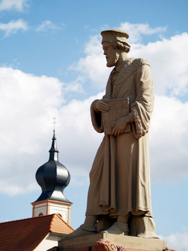Sch&ouml;ffer-Denkmal