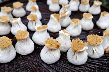 Tuinposter Chinese dumplings © robepco