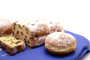 Krapfen und Christstollen