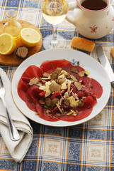 Carpaccio di manzo al tartufo e grana - Antipasti