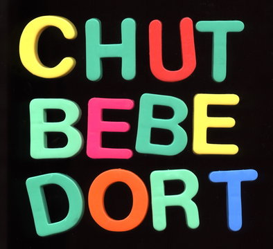 Chut b&eacute;b&eacute; dort.