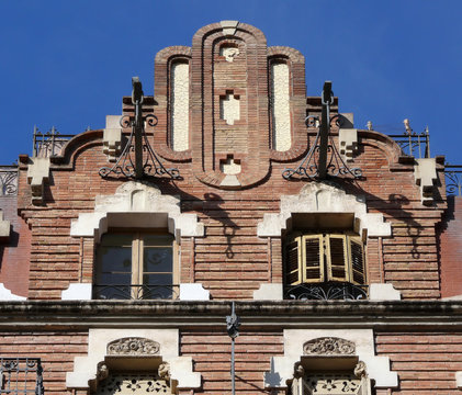 Barcelona - Façades València 241 c