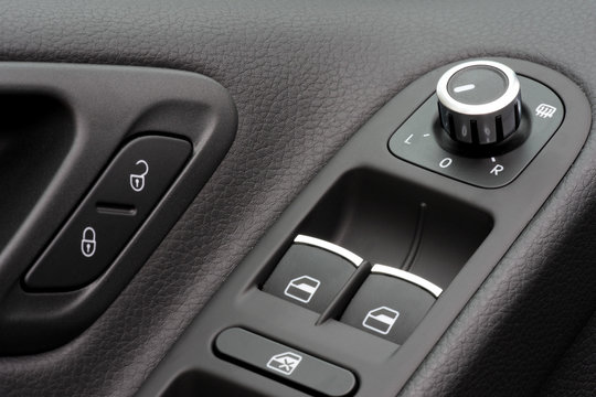 r&egrave;glage r&eacute;troviseur