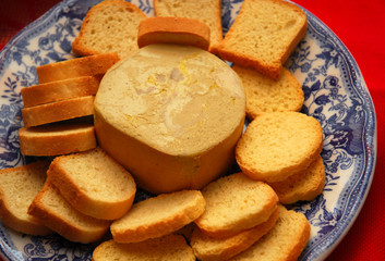 pate y panecillos