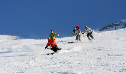 Une famille au ski