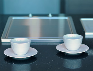 2 tasses a café dans la cuisine