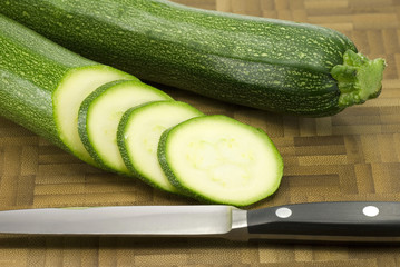 Frische Zucchini [3]