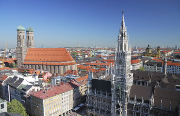 Fototapeta na wymiar View over Munich