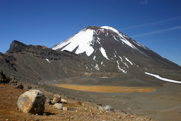 Volcan Ngauruhoe et plateau © Pierre-Jean DURIEU
