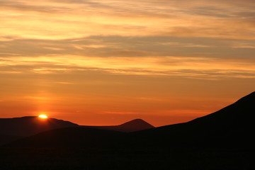 Fototapeta na wymiar Sunset in tundra