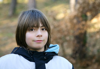 adolescent souriant