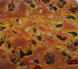 dolce con frutta secca