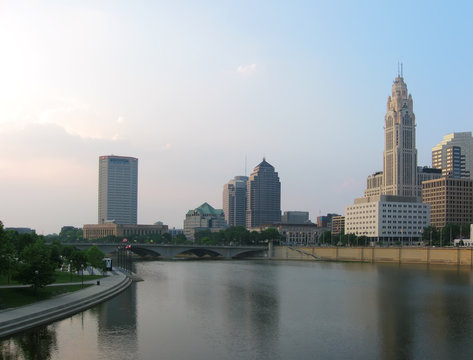 Columbus, Ohio and the Scioto River at sunset.