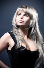 Naklejka premium Young woman portrait