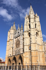 Fototapeta premium Spain landmark - cathedral in Leon