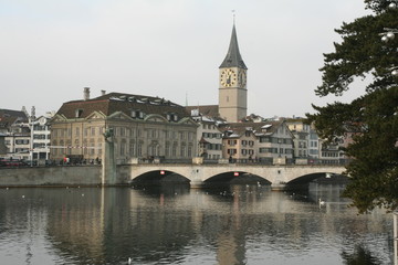 Fototapeta na wymiar Kościół Świętego Piotra - Zurigo
