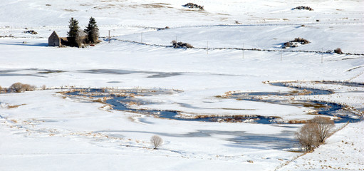 Méandres d'une rivière sur l'Aubrac