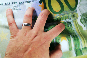 Cash Hand