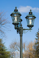 Fototapeta na wymiar Uliczne lampy w starym stylu