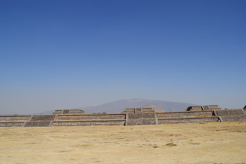 Fototapeta na wymiar Teotihuacan