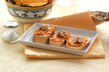 Crostini alla mousse di zucca - Antipasti del Trentino A A