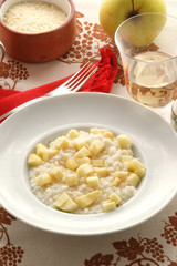 Risotto con le mele - Primi piatti Ricetta del Trentino A. A .