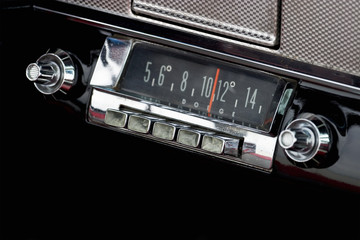 Car radio