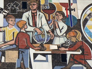 Mosaik am Haus des Lehrers in Berlin