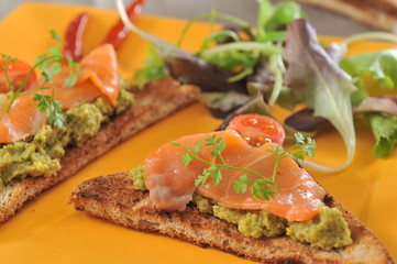 toast au saumon