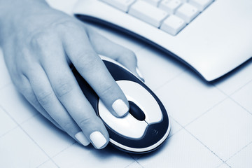 Wireless computer mouse.