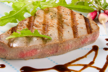 Grilled tuna steak
