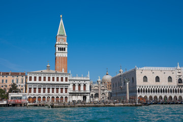 Fototapeta na wymiar Wenecja z laguną