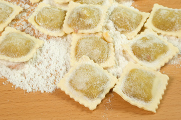 Agnolotti sul tagliere