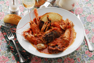 Caciucco alla livornese - Secondi di pesce della Toscana