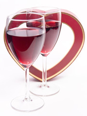 pair wine glass with heart