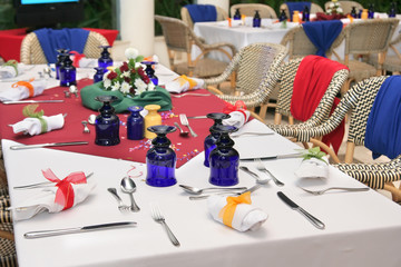 restaurant table setup