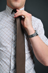 Tying a tie