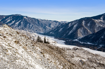 Chiki-Tamansky mountain pass and clear blue sky