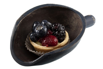 scoop and mini fruit tart