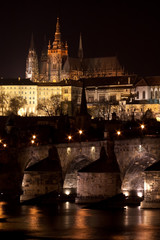 Fototapeta na wymiar Prague castle at night - 3