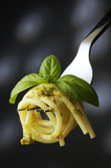 Spaghetti al pesto genovese - Primi piatti - Liguria