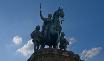 Fototapeta na wymiar pomnik króla Ludwika I.