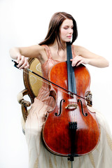 Frau am Cello