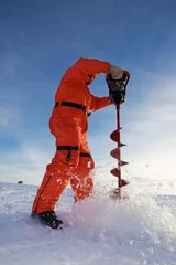 Selbstklebende Fototapeten Ice fishing © Sly