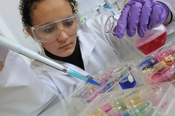 scientist - laboratory of biology - 11509003