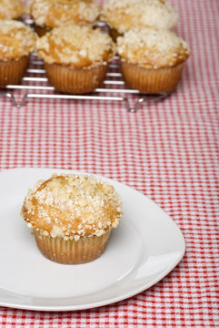 Muffin with strussel topping